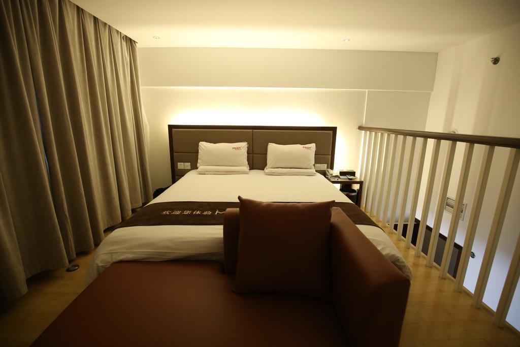 Ji Hotel Jing'An Temple Шанхай Екстериор снимка